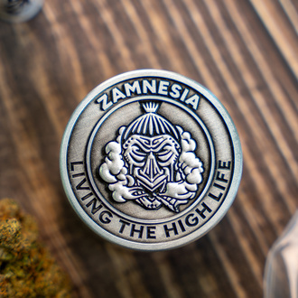 High Life Grinder metálico (Zamnesia)