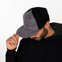 Gorra Zamnesia Gris Con Ajuste Trasero