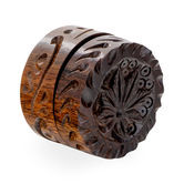 Grinder Pequeño De Madera Tallada