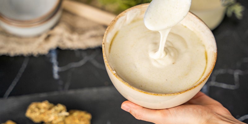 Yogur Con Hachís: Una Forma Sencilla De Colocarse