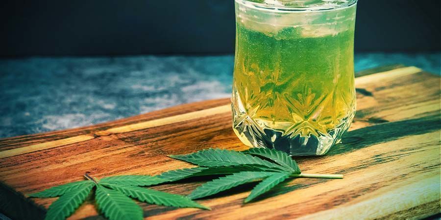 Beber Infusiones De Cannabis Medicinal