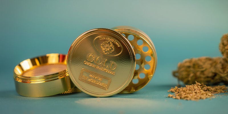 Grinder Metálico De Oro 24K