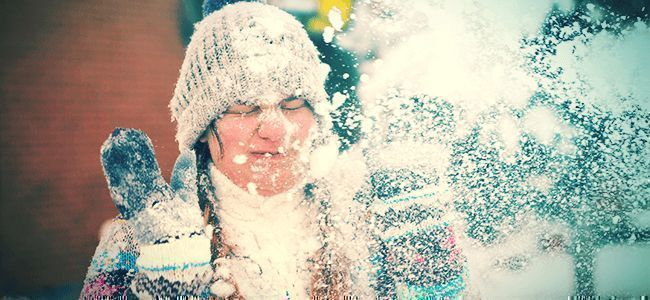 MARIHUANA Y BATALLAS CON BOLAS DE NIEVE