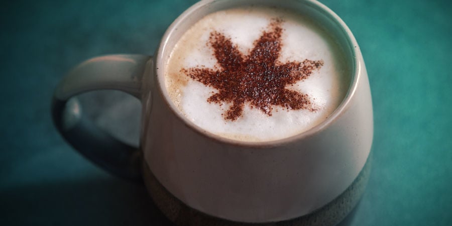 CHOCOLATE CALIENTE CON CANNABIS