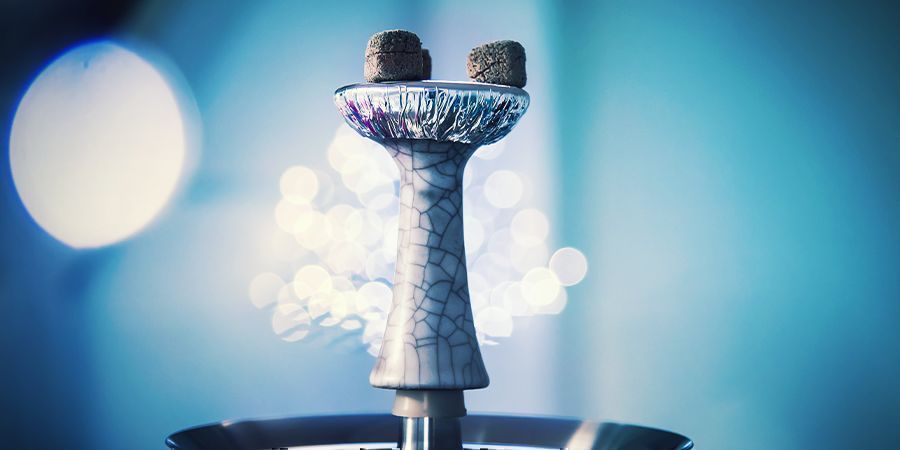 Fumar Hachís Con Una Cachimba