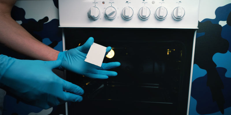 Mini Kit Alpha-Cat De Análisis De Cannabinoides: Calienta la placa de ensayo en el horno a una temperatura de 100°C