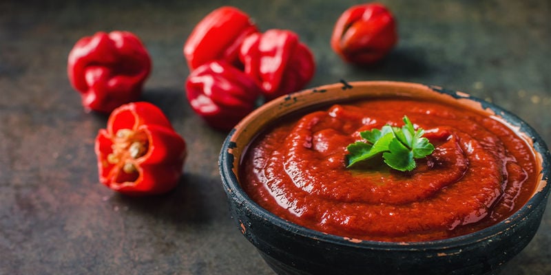 Cómo Hacer Salsa De Pimientos Picantes: El Método De Cocción Rápida