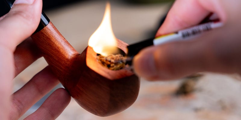 Pipas De Tabaco: ¿Son Aconsejables Para Fumar Hierba?
