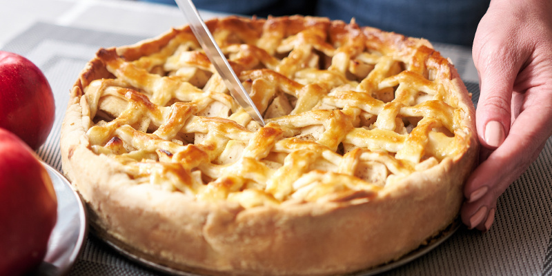Postre: Tarta de manzana con marihuana