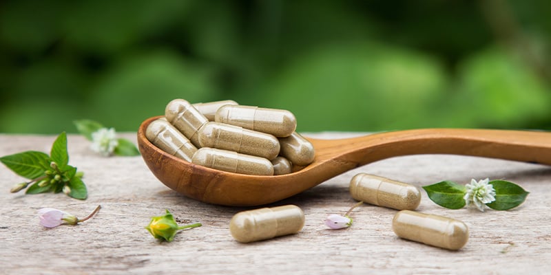 Suplementos y cápsulas de damiana