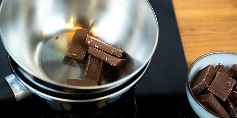 Trocea el chocolate