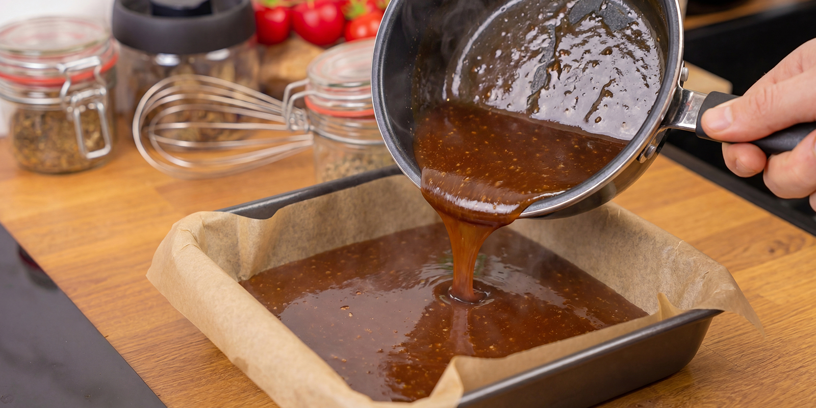 Vierte y deja enfriar