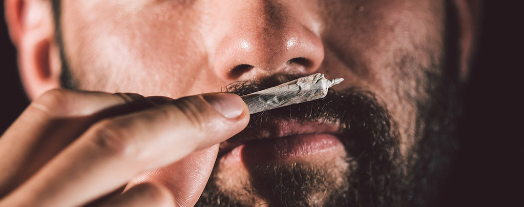 ¿Es Buena Idea Esnifar Marihuana?